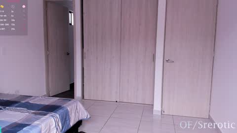 Snapshot of srerotic chatting on 12/19/24, 09:38 Matt online show from 12/19/24, 09:38