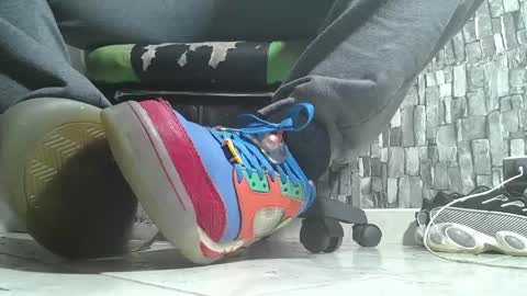 sr master cum its my old account online show from 11/20/25, 02:45