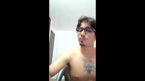 Snapshot of srincognito666 chatting on 05/29/26, 03:32 srincognito666 online show from 05/29/26, 03:32