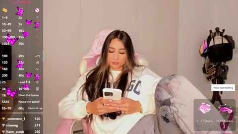 Laura online show from 03/02/26, 07:15