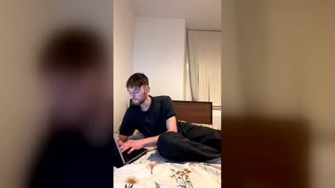 Snapshot of srr23man chatting on 12/15/25, 07:07 srr23man online show from 12/15/25, 07:07