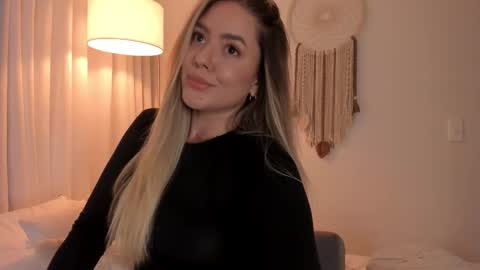 Sophie 3 online show from 03/23/26, 12:14