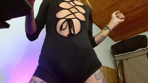 Snapshot of srta_fox chatting on 03/09/25, 11:36 Srta. Fox online show from 03/09/25, 11:36