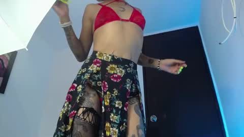 Snapshot of srta_fox chatting on 09/12/25, 02:39 Srta. Fox online show from 09/12/25, 02:39