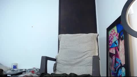 Snapshot of srta_fox chatting on 10/04/25, 08:12 Srta. Fox online show from 10/04/25, 08:12