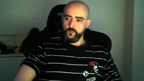 Snapshot of srtramposo chatting on 03/02/25, 04:53 srtramposo online show from 03/02/25, 04:53