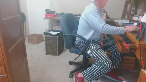 Snapshot of srtxshow chatting on 03/05/25, 10:21 srtxshow online show from 03/05/25, 10:21