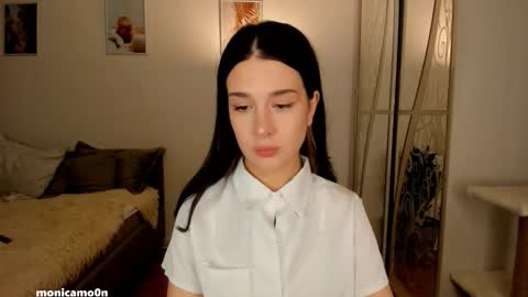 Snapshot of ssash1mii chatting on 10/01/25, 09:54 Hey guys i miss you so much online show from 10/01/25, 09:54