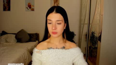 Snapshot of ssash1mii chatting on 10/30/25, 09:04 Hey guys i miss you so much online show from 10/30/25, 09:04