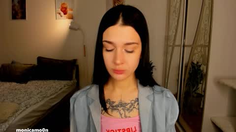 Snapshot of ssash1mii chatting on 11/30/25, 07:40 Hey guys i miss you so much online show from 11/30/25, 07:40