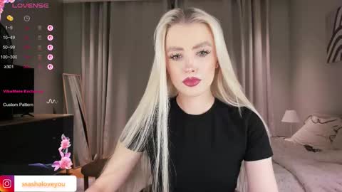 Snapshot of ssashagarter chatting on 11/14/25, 09:46 Alexandra online show from 11/14/25, 09:46