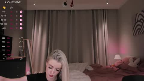 Alexandra online show from 03/28/26, 07:13