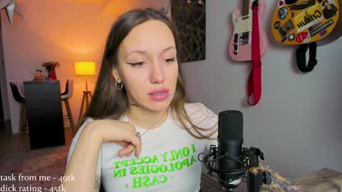 Snapshot of sshawty chatting on 12/18/24, 12:18 Anni if Im offline for a long time Im depressed feel free to support me offline online show from 12/18/24, 12:18