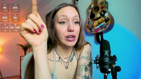 Snapshot of sshawty chatting on 01/24/25, 02:19 Anni if Im offline for a long time Im depressed feel free to support me offline online show from 01/24/25, 02:19