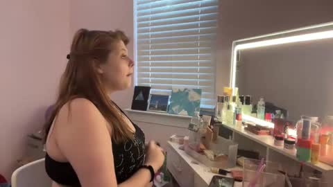 Snapshot of sstellar chatting on 01/14/25, 02:11 sstellar online show from 01/14/25, 02:11