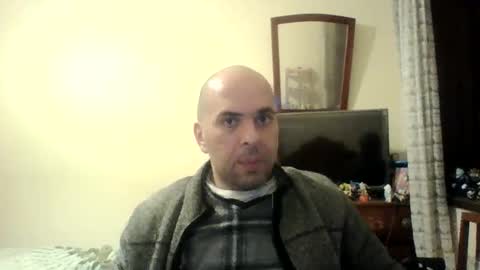 Snapshot of sstrasser chatting on 01/07/25, 01:06 ShYgUy online show from 01/07/25, 01:06