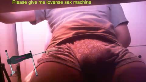 Snapshot of st1vemaster01 chatting on 11/16/25, 01:49 st1vemaster01 online show from 11/16/25, 01:49