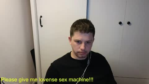 st1vemaster01 online show from 04/15/26, 01:51