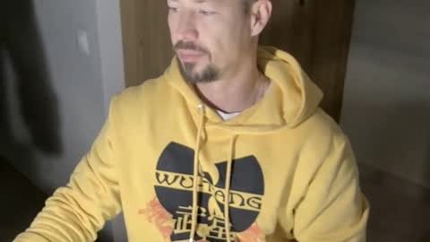 Snapshot of st_amor chatting on 12/29/24, 11:29 St Amor online show from 12/29/24, 11:29