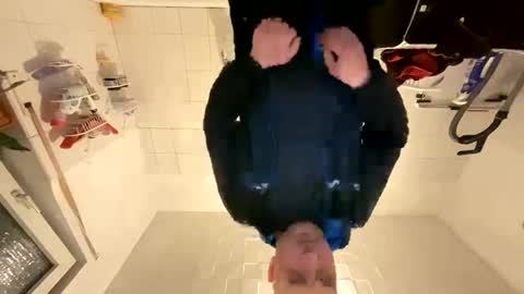 Snapshot of sta13 chatting on 03/07/25, 12:04 sta13 online show from 03/07/25, 12:04