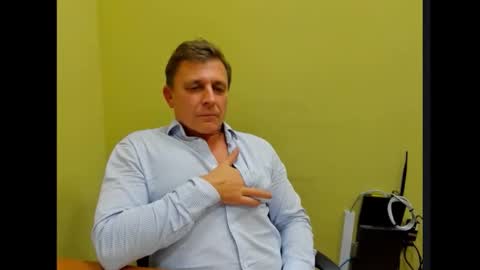 Snapshot of stacattoff chatting on 11/05/25, 04:18 stacattoff online show from 11/05/25, 04:18