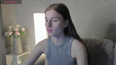 Stacey GMT5 Mo Tu We Th Fr Sa 3am -10am online show from 12/13/24, 01:26