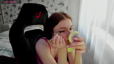 Stacey GMT5 Mo Tu We Th Fr Sa 3am -10am online show from 01/27/25, 11:00