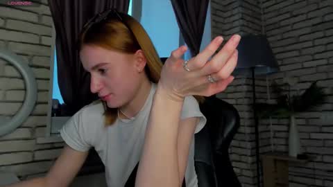 Stacey GMT5 Mo Tu We Th Fr Sa 3am -10am online show from 02/20/26, 06:26