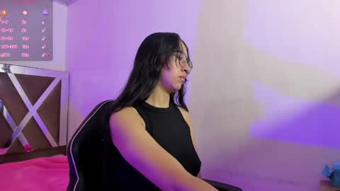 Snapshot of stacey_tay chatting on 05/20/26, 11:49 stacey_tay online show from 05/20/26, 11:49
