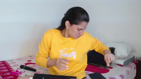 Snapshot of stacey_taylor7 chatting on 12/02/24, 12:18 stacey_taylor7 online show from 12/02/24, 12:18