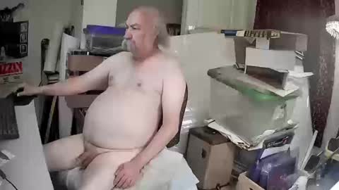 Snapshot of stache169 chatting on 10/16/25, 01:56 stache169 online show from 10/16/25, 01:56