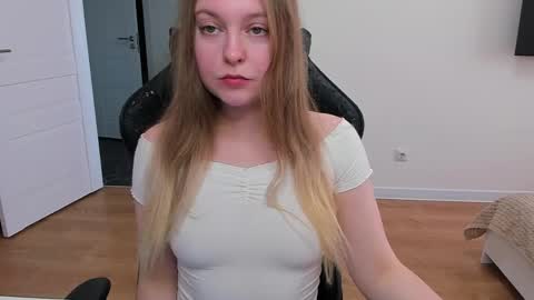 Stacy  online show from 03/22/26, 01:25