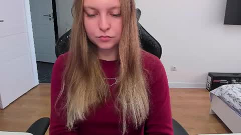 Snapshot of stacy_miraclee chatting on 07/08/26, 10:31 Stacy online show from 07/08/26, 10:31