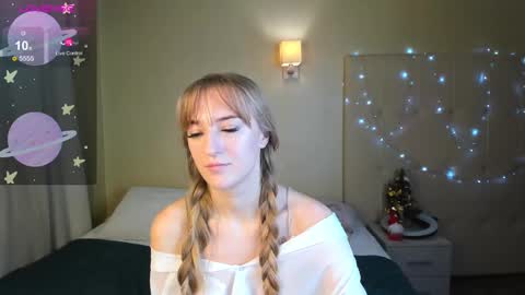 Snapshot of stacy_riiver chatting on 12/19/24, 11:29 Stacy Mon Tue Wed Thu Fri Sun GMT GMT 3 1000am - 0400pm online show from 12/19/24, 11:29