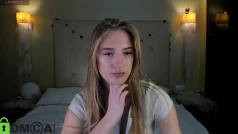 Snapshot of stacy_riiver chatting on 11/06/25, 09:21 Stacy Mon Tue Wed Thu Fri Sun GMT GMT 3 1000am - 0400pm online show from 11/06/25, 09:21