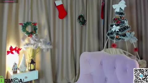 Snapshot of stacy_riiver chatting on 11/29/25, 09:23 Stacy Mon Tue Wed Thu Fri Sun GMT GMT 3 1000am - 0400pm online show from 11/29/25, 09:23