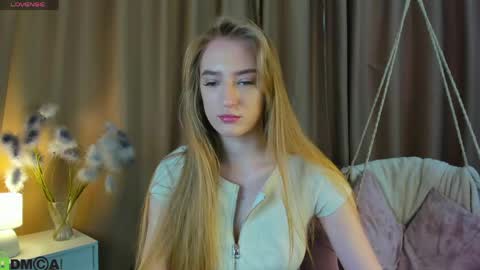 Stacy Mon Tue Wed Thu Fri Sun GMT GMT 3 1000am - 0400pm  online show from 04/22/26, 09:33