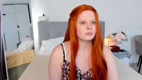 Snapshot of stacy_starrrr chatting on 11/02/25, 05:43 Stacy online show from 11/02/25, 05:43