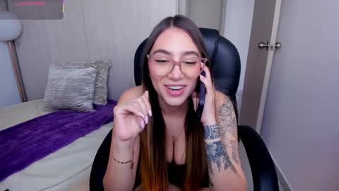 Snapshot of stacyconner chatting on 10/09/25, 03:32 Stacy Conner online show from 10/09/25, 03:32