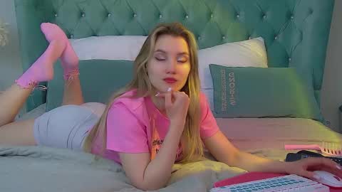 StacyEvances online show from 01/17/26, 07:24