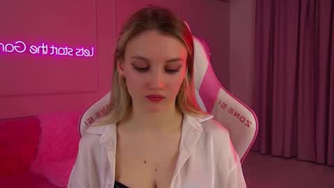 StacyEvances online show from 02/21/26, 06:31