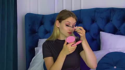 StacyEvances online show from 07/14/26, 06:57
