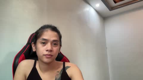 Snapshot of stacygray chatting on 12/18/25, 02:39 Stacy online show from 12/18/25, 02:39