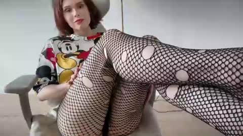 Snapshot of stacyluxxe chatting on 06/18/26, 01:48 Stacy online show from 06/18/26, 01:48