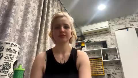 Emma online show from 02/02/26, 04:55