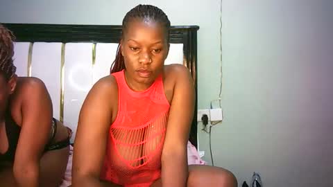 Stacysweet chocolate online show from 10/28/25, 03:04