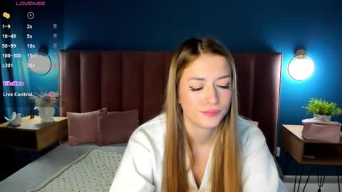 Snapshot of stacywells chatting on 02/17/26, 01:35 Stacy online show from 02/17/26, 01:35