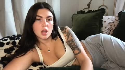 Stacy online show from 09/18/25, 05:26