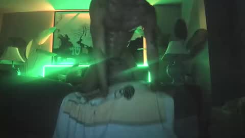 Snapshot of staloney21 chatting on 10/20/25, 08:59 staloney online show from 10/20/25, 08:59