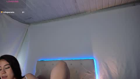 Stand and Rose online show from 02/10/26, 06:06